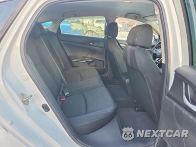 Zdjęcie 10 z 13 samochodu: 2019 HONDA CIVIC LX VIN:2HGFC2F66KH585479 - miniatura