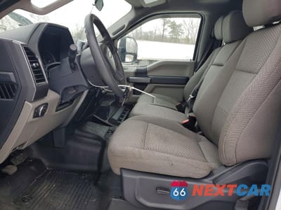 Zdjęcie 7 z 14 samochodu: 2022 FORD F350 SUPER DUTY VIN:1FT8W3B6XNEE53377 - miniatura