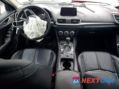 Zdjęcie 8 z 12 samochodu: 2018 MAZDA 3 GS VIN:JM1BN1V75J1189763 - miniatura