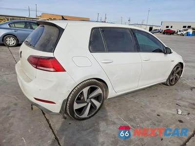 Trzecie zdjęcie samochodu z tyłu: 2018 VOLKSWAGEN GTI S VIN:3VW547AU8JM266804 - miniatura