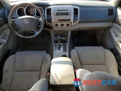 Zdjęcie 8 z 12 samochodu: 2005 TOYOTA TACOMA V6 VIN:5TELU42NX5Z006171 - miniatura