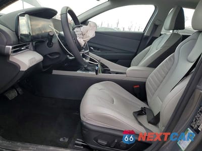 Zdjęcie 7 z 12 samochodu: 2025 HYUNDAI ELANTRA LIMITED VIN:KMHLP4DG1SU055166 - miniatura