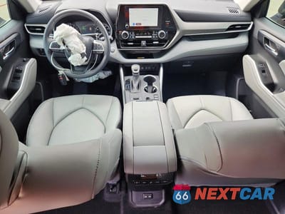 Zdjęcie 8 z 12 samochodu: 2025 TOYOTA HIGHLANDER XLE VIN:5TDKDRAHXSS554071 - miniatura