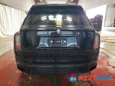Zdjęcie 6 z 12 samochodu: 2020 ROLLS-ROYCE CULLINAN BLACK BADGE VIN:SLATV8C02LU200486 - miniatura