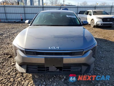 Piąte zdjęcie samochodu w środku: 2025 KIA K4 LX VIN:3KPFT4DE4SE240869 - miniatura