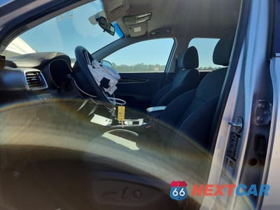 Zdjęcie 7 z 13 samochodu: 2019 KIA SORENTO LX VIN:5XYPG4A59KG558244 - miniatura