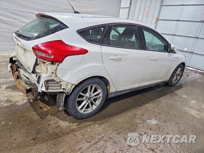 Trzecie zdjęcie samochodu z tyłu: 2016 FORD FOCUS SE VIN:1FADP3K25GL213554 - miniatura