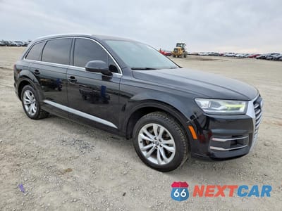 Czwarte zdjęcie samochodu z boku: 2017 AUDI Q7 PREMIUM VIN:WA1AAAF75HD012395 - miniatura