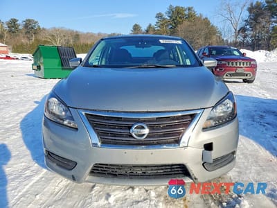 Piąte zdjęcie samochodu w środku: 2014 NISSAN SENTRA S VIN:3N1AB7AP0EL652441 - miniatura