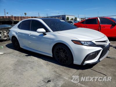 Czwarte zdjęcie samochodu z boku: 2018 TOYOTA CAMRY XSE VIN:4T1BZ1HKXJU012687 - miniatura