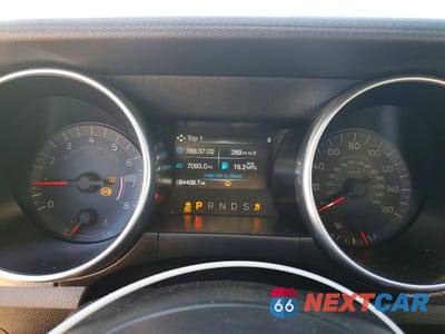 Zdjęcie 9 z 11 samochodu: 2020 FORD MUSTANG VIN:1FA6P8TH4L5122749 - miniatura