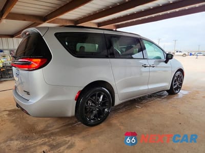 Trzecie zdjęcie samochodu z tyłu: 2023 CHRYSLER PACIFICA LIMITED VIN:2C4RC3GG0PR589912 - miniatura