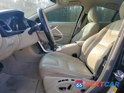 Zdjęcie 7 z 12 samochodu: 2016 VOLVO S60 PREMIER VIN:YV126MFK3G2402935 - miniatura