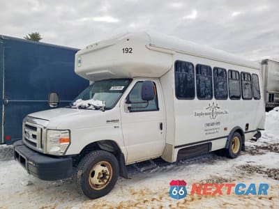 Drugie zdjęcie samochodu z przodu: 2019 FORD ECONOLINE E350 SUPER DUTY CUTAWAY VAN VIN:1FDEE3F64KDC25971 - miniatura