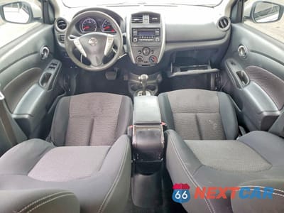 Zdjęcie 8 z 14 samochodu: 2017 NISSAN VERSA 1.6 SV VIN:3N1CN7AP8HL832870 - miniatura