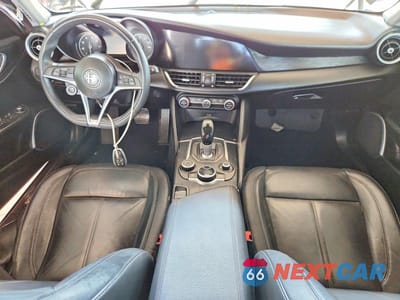 Zdjęcie 8 z 11 samochodu: 2019 ALFA ROMEO GIULIA VIN:ZARFAMAN9K7609788 - miniatura