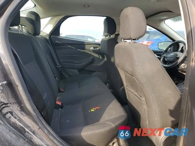 Zdjęcie 10 z 12 samochodu: 2018 FORD FOCUS SE VIN:1FADP3F26JL262425 - miniatura