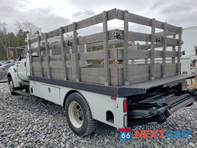 Drugie zdjęcie samochodu z przodu: 2006 FORD F650 SUPER DUTY FLATBED TRUCK VIN:3FRWX66H36V269019 - miniatura