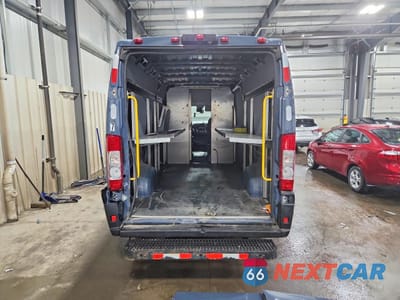 Zdjęcie 6 z 15 samochodu: 2021 RAM PROMASTER CARGO VAN VIN:3C6FRVJG5ME501267 - miniatura