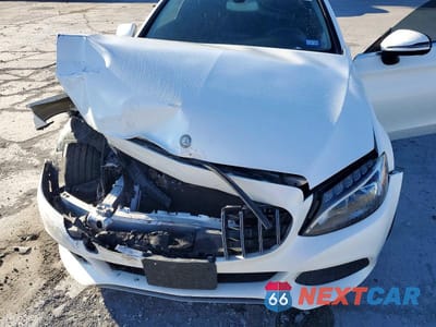 Zdjęcie 11 z 12 samochodu: 2017 MERCEDES-BENZ C 300 VIN:WDDWJ4JB0HF383760 - miniatura