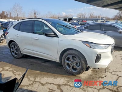 Czwarte zdjęcie samochodu z boku: 2024 FORD ESCAPE ST LINE VIN:1FMCU0MNXRUA56892 - miniatura