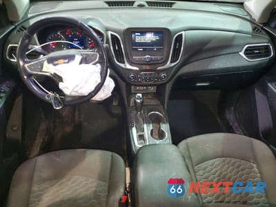Zdjęcie 8 z 13 samochodu: 2019 CHEVROLET EQUINOX LT VIN:3GNAXKEV5KL242120 - miniatura