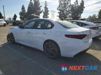 Drugie zdjęcie samochodu z przodu: 2023 ALFA ROMEO GIULIA VIN:ZARFAMBN4P7669628 - miniatura