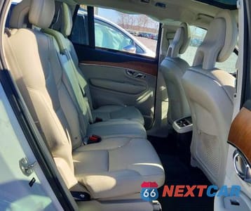 Zdjęcie 10 z 11 samochodu: 2021 VOLVO XC90 VIN:YV4A22PK2M1686010 - miniatura