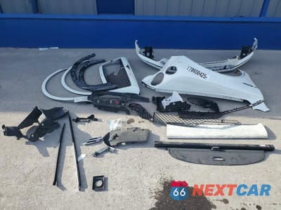 Zdjęcie 12 z 12 samochodu: 2019 BENTLEY BENTAYGA VIN:SJAAM2ZV1KC024006 - miniatura