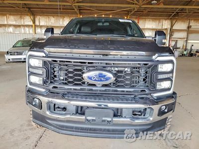 Piąte zdjęcie samochodu w środku: 2024 FORD F350 SUPER DUTY VIN:1FT8W3DM0RED69960 - miniatura
