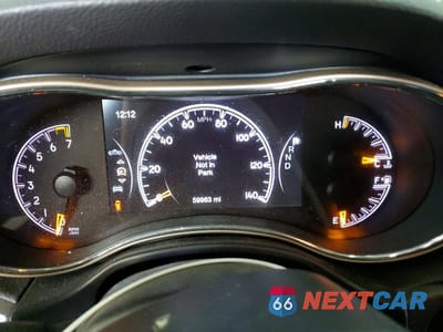 Zdjęcie 9 z 12 samochodu: 2017 JEEP GRAND CHEROKEE LIMITED VIN:1C4RJFBG5HC754068 - miniatura