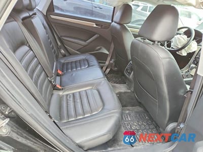 Zdjęcie 10 z 11 samochodu: 2016 VOLKSWAGEN PASSAT SEL VIN:1VWCS7A34GC003708 - miniatura