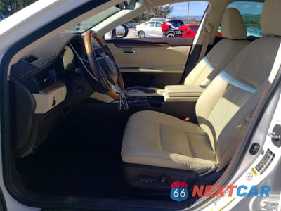 Zdjęcie 7 z 13 samochodu: 2018 LEXUS ES 300H VIN:JTHBW1GG2J2184863 - miniatura