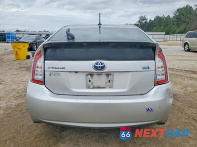 Zdjęcie 6 z 12 samochodu: 2014 TOYOTA PRIUS THREE VIN:JTDKN3DU4E0371839 - miniatura