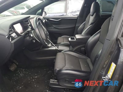 Zdjęcie 7 z 13 samochodu: 2017 TESLA MODEL X VIN:5YJXCBE20HF066167 - miniatura