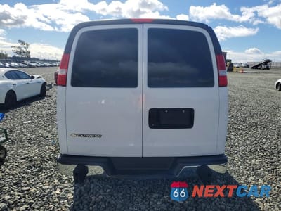 Zdjęcie 6 z 13 samochodu: 2021 CHEVROLET EXPRESS G2500 VIN:1GCWGAF7XM1242360 - miniatura