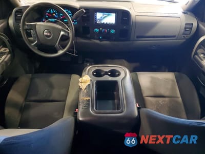 Zdjęcie 8 z 12 samochodu: 2009 GMC SIERRA K1500 VIN:2GTEK19C891126658 - miniatura