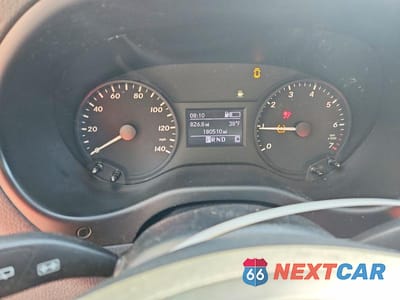 Zdjęcie 9 z 12 samochodu: 2016 MERCEDES-BENZ METRIS VIN:WD4PG2EE0G3092834 - miniatura