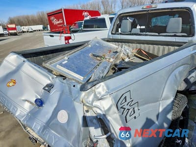 Zdjęcie 10 z 13 samochodu: 2015 FORD F350 SUPER DUTY VIN:1FT8W3B68FEC23631 - miniatura