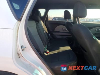 Zdjęcie 11 z 13 samochodu: 2017 KIA SOUL + VIN:KNDJP3A53H7451647 - miniatura