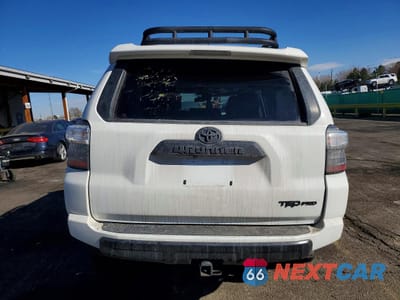 Zdjęcie 6 z 13 samochodu: 2023 TOYOTA 4RUNNER SE VIN:JTELU5JR0P6155095 - miniatura