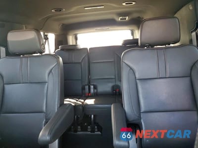 Zdjęcie 10 z 14 samochodu: 2022 CHEVROLET SUBURBAN RST 5.3 V8 VIN:1GNSCEKD3NR361035 - miniatura