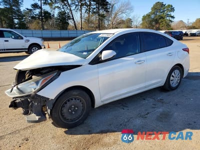 2020 HYUNDAI ACCENT SE 3KPC24A67LE126501 - główne zdjęcie licytacji z USA - miniatura