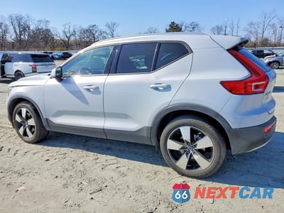 Drugie zdjęcie samochodu z przodu: 2020 VOLVO XC40 T5 MOMENTUM VIN:YV4162UK8L2237576 - miniatura