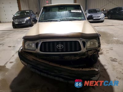 Piąte zdjęcie samochodu w środku: 2002 TOYOTA TACOMA XTRACAB VIN:5TEVL52N32Z120641 - miniatura