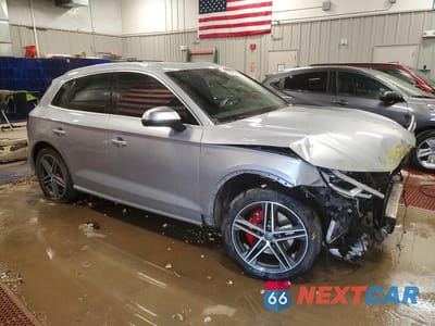 Czwarte zdjęcie samochodu z boku: 2018 AUDI SQ5 PRESTIGE VIN:WA1C4AFY7J2176466 - miniatura