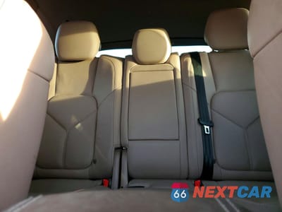 Zdjęcie 10 z 13 samochodu: 2012 PORSCHE CAYENNE VIN:WP1AA2A21CLA07876 - miniatura