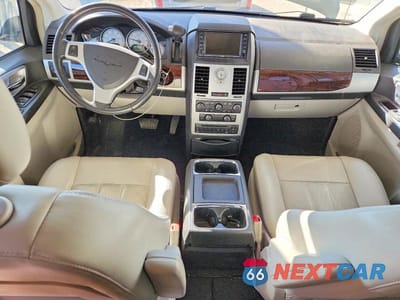 Zdjęcie 8 z 13 samochodu: 2010 CHRYSLER TOWN & COUNTRY TOURING PLUS VIN:2A4RR8DX6AR481571 - miniatura