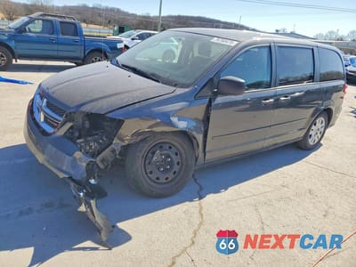 2016 DODGE GRAND CARAVAN SE 2C4RDGBG3GR368185 - główne zdjęcie licytacji z USA - miniatura