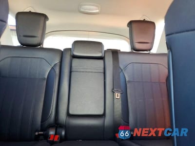 Zdjęcie 10 z 12 samochodu: 2016 MERCEDES-BENZ GLE 350 VIN:4JGDA5JB7GA724540 - miniatura